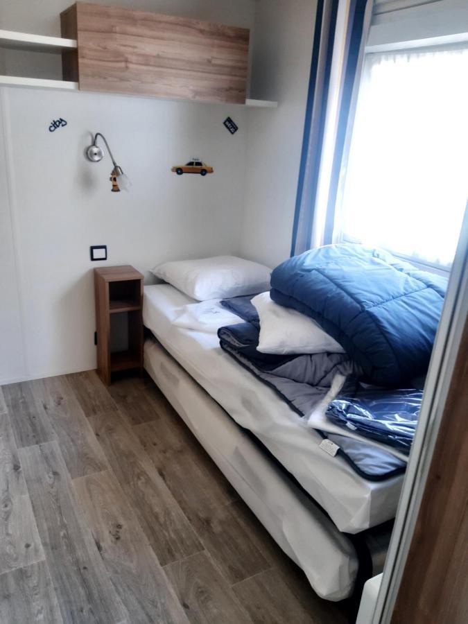 Camping Des Dunes De Contis Mobilhome 3Ch, Saint-Julien-en-Born Exteriér fotografie